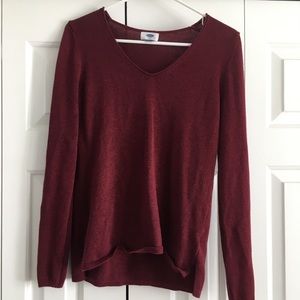 burgundy v neck sweater